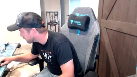Snapshot of naughty_kinky1 chatting on July 17, 6:02 pm Naughty kinky1 online show from July 17, 6:02 pm
