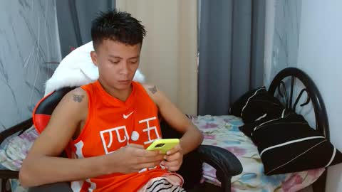 Kirk online show from April 16, 10:49 am