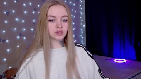 Mable online show from March 6, 1:24 am