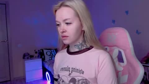 Snapshot of naughty_mablee chatting on April 29, 1:10 am Mable online show from April 29, 1:10 am