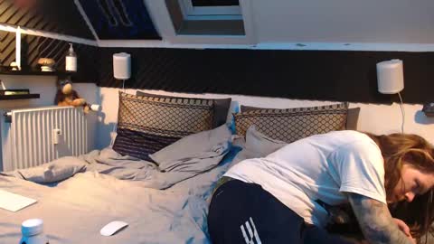 Freyja and Baldur online show from February 12, 9:54 pm