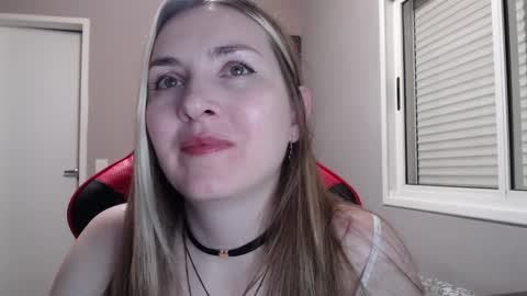 Snapshot of naughty_popa chatting on December 29, 3:44 am Ann online show from December 29, 3:44 am