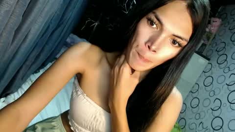 Snapshot of naughty_princess24 chatting on October 11, 8:57 am Ariela online show from October 11, 8:57 am
