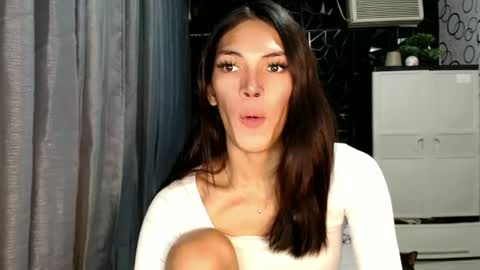 Snapshot of naughty_princess24 chatting on June 28, 9:21 pm Ariela online show from June 28, 9:21 pm