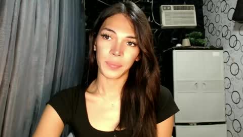 Snapshot of naughty_princess24 chatting on July 3, 10:49 pm Ariela online show from July 3, 10:49 pm