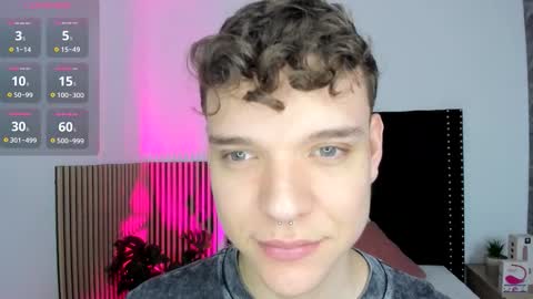 Noah online show from October 27, 12:42 pm