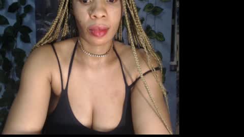 Snapshot of naughty_xxbunny chatting on January 27, 9:00 pm beauty online show from January 27, 9:00 pm