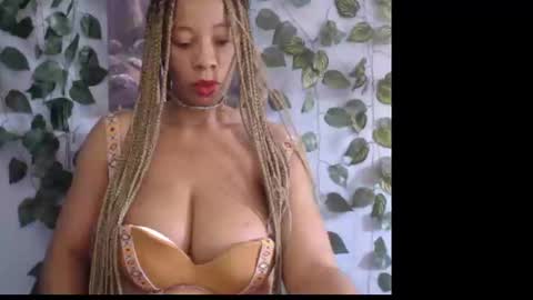 Snapshot of naughty_xxbunny chatting on January 28, 9:51 am beauty online show from January 28, 9:51 am