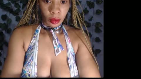 Snapshot of naughty_xxbunny chatting on February 1, 2:05 am beauty online show from February 1, 2:05 am