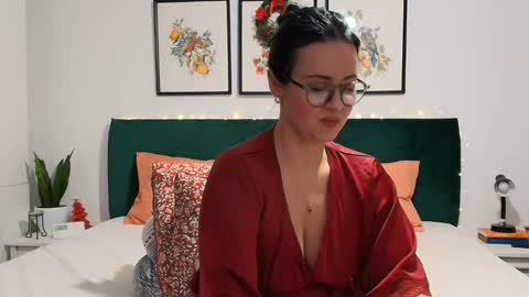 NaughtyBrunetteXXX online show from December 7, 11:23 pm