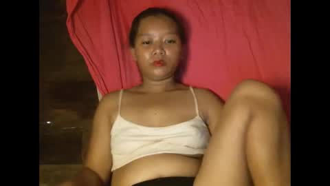 Snapshot of naughtycuttieangel chatting on May 27, 2:41 am naughtycuttieangel online show from May 27, 2:41 am