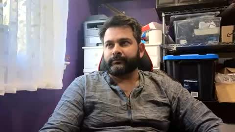 sakhtlaundaz online show from November 2, 7:27 pm