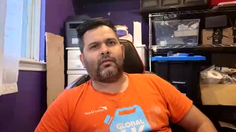 sakhtlaundaz online show from February 11, 9:53 pm