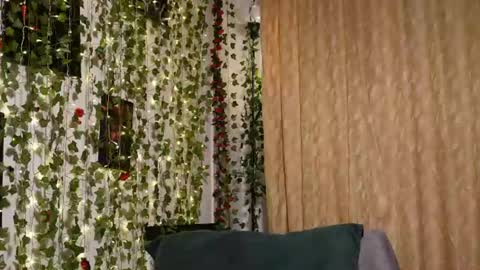 Snapshot of naughtyhomemade17 chatting on June 17, 11:23 am Mya Alexya online show from June 17, 11:23 am