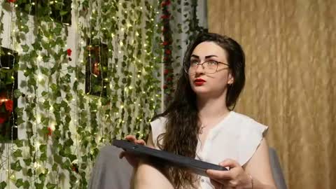Snapshot of naughtyhomemade17 chatting on June 19, 10:30 am Mya Alexya online show from June 19, 10:30 am