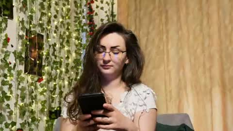 Snapshot of naughtyhomemade17 chatting on July 2, 7:25 am Mya Alexya online show from July 2, 7:25 am