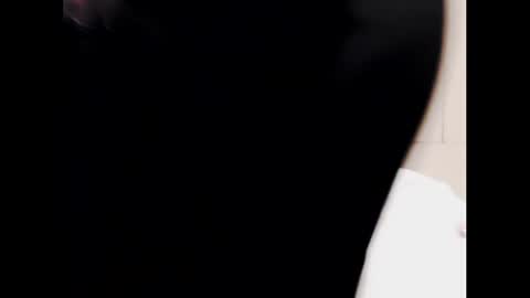 Snapshot of naughtyjenniferxx chatting on November 4, 9:25 pm Jenny online show from November 4, 9:25 pm