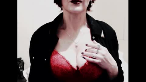 Snapshot of naughtyjenniferxx chatting on January 8, 1:13 pm Jenny online show from January 8, 1:13 pm