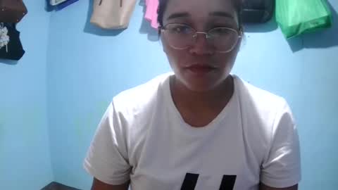 naughtykate69495126 online show from April 21, 8:09 am