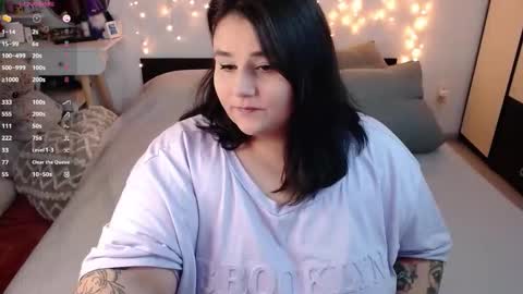 Snapshot of naughtykiss22 chatting on October 19, 4:46 am Chris online show from October 19, 4:46 am