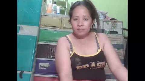 naughtymom26 online show from February 26, 4:33 am