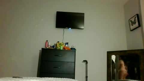 Snapshot of naughtynadia52 chatting on January 8, 3:09 am naughtynadia52 online show from January 8, 3:09 am