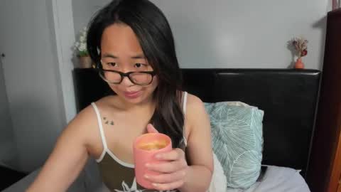 Gigi Chu  online show from February 13, 10:22 am