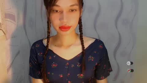 Snapshot of naughtysunshinepinay chatting on May 8, 10:48 pm Celine online show from May 8, 10:48 pm