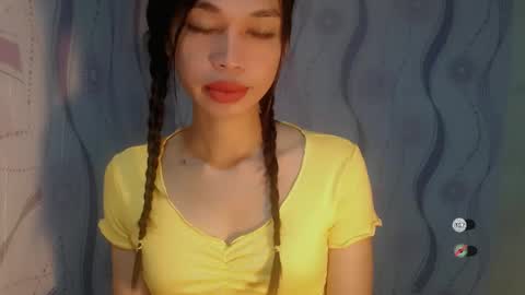 Snapshot of naughtysunshinepinay chatting on May 27, 10:29 pm Celine online show from May 27, 10:29 pm