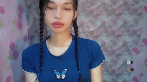 Snapshot of naughtysunshinepinay chatting on June 14, 2:24 am Celine online show from June 14, 2:24 am