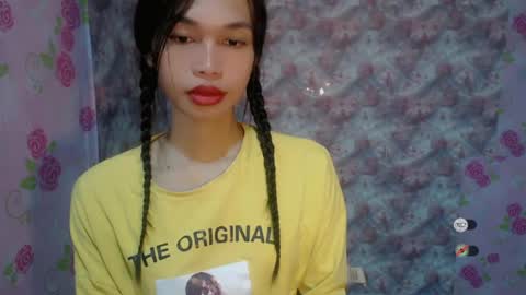 Snapshot of naughtysunshinepinay chatting on July 9, 1:09 am Celine online show from July 9, 1:09 am