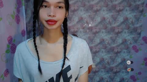 Snapshot of naughtysunshinepinay chatting on July 11, 1:30 am Celine online show from July 11, 1:30 am
