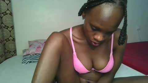 Snapshot of naughtysweetpie chatting on April 19, 6:10 pm naughty online show from April 19, 6:10 pm