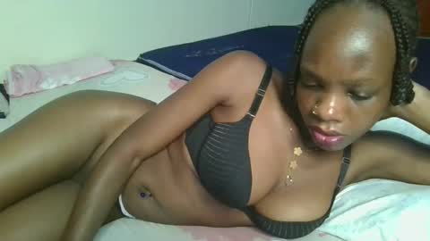 Snapshot of naughtysweetpie chatting on April 24, 10:34 pm naughty online show from April 24, 10:34 pm