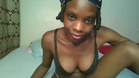 Snapshot of naughtysweetpie chatting on April 26, 5:43 pm naughty online show from April 26, 5:43 pm