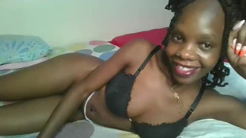 Snapshot of naughtysweetpie chatting on May 9, 6:07 am naughty online show from May 9, 6:07 am
