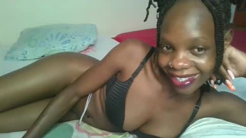 Snapshot of naughtysweetpie chatting on May 17, 10:55 am naughty online show from May 17, 10:55 am