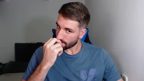 Snapshot of naugthy18boy chatting on December 9, 6:35 pm Nico online show from December 9, 6:35 pm