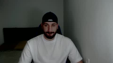 Snapshot of naugthy18boy chatting on March 10, 5:39 pm Nico online show from March 10, 5:39 pm