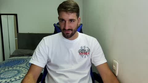 Nico online show from April 4, 5:10 pm