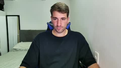 Nico online show from April 20, 8:10 pm