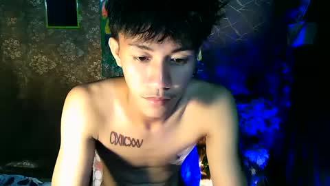 Snapshot of naugthyboyloy chatting on September 14, 4:39 pm Loy online show from September 14, 4:39 pm