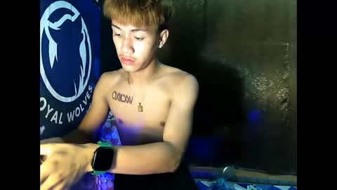 Snapshot of naugthyboyloy chatting on September 30, 1:38 pm Loy online show from September 30, 1:38 pm