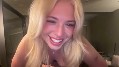 Snapshot of navyblair chatting on July 30, 3:49 am navy online show from July 30, 3:49 am