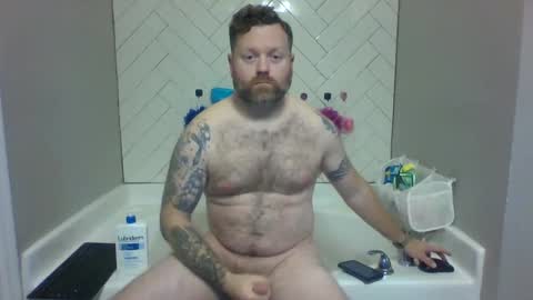 Snapshot of navyman34 chatting on January 1, 9:31 pm navyman34 online show from January 1, 9:31 pm