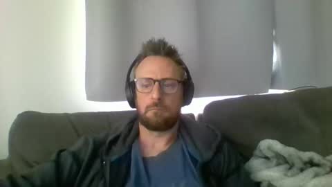 nawtydom1977 online show from October 22, 7:57 pm