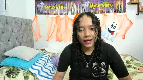 nay_and_aleja online show from October 25, 3:03 am