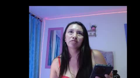Snapshot of naya_10 chatting on June 23, 9:24 pm naya_10 online show from June 23, 9:24 pm