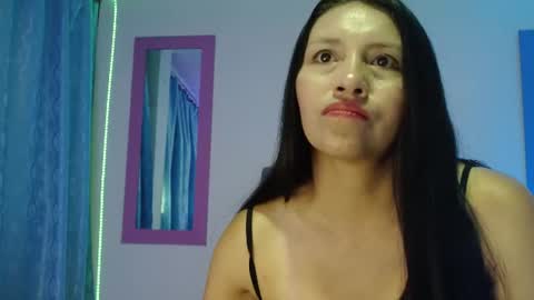 Snapshot of naya_10 chatting on July 1, 7:46 pm naya_10 online show from July 1, 7:46 pm