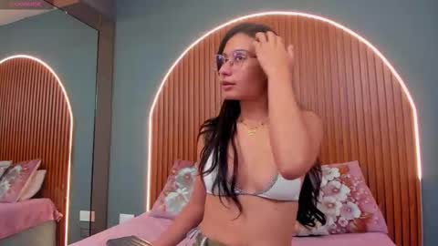 Naye  online show from November 21, 4:33 am